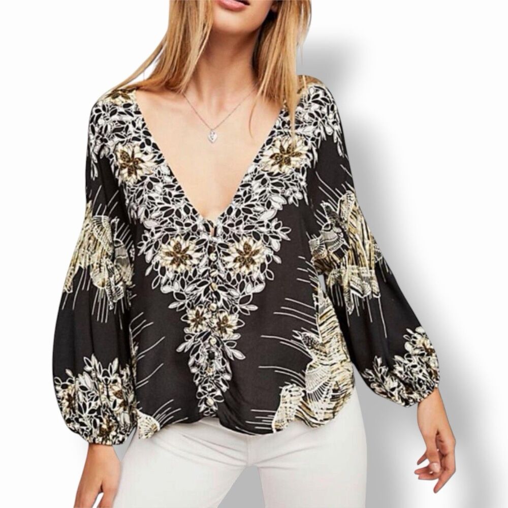 Free People Birds of a Feather Floral Blouse Peasant Top M Button Festival Boho